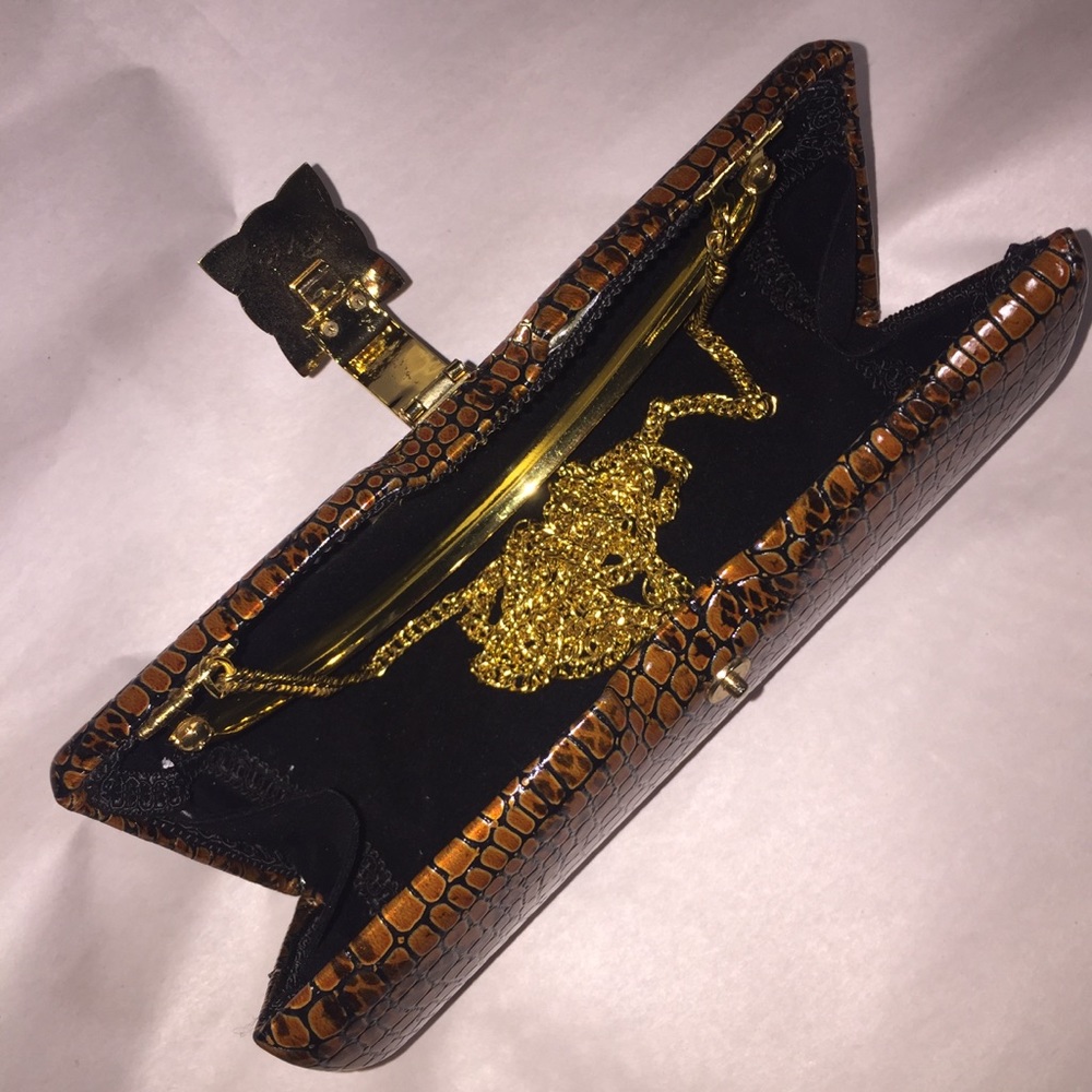 Nwot Rubberized Python Embossed Leather Clutch - image 5